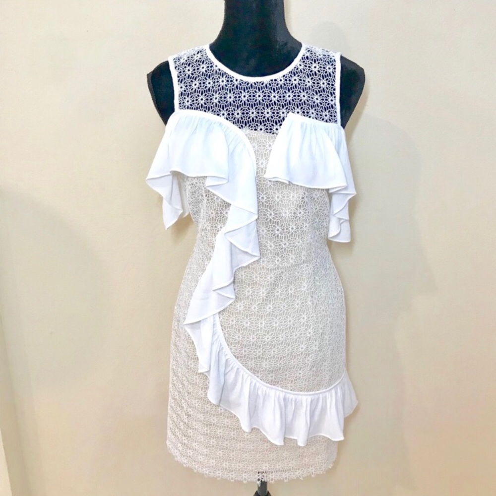 SWEET RUFFLE DRESS - Picture 2 of 10